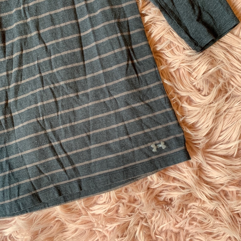 Under Armour Top - Picture 3 of 4